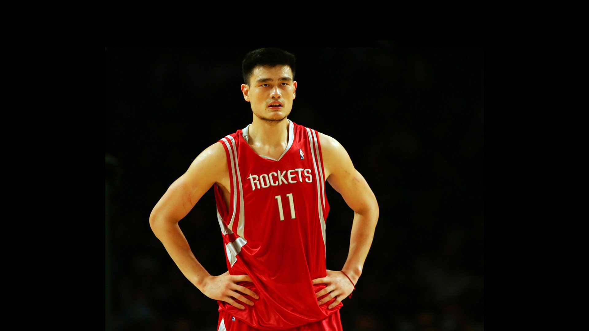 开云体育-跨界风暴！魔术备战葡超、雷霆连胜瞄英超，AC米兰竟为NBA复出首秀让路？媒体炸锅，这操作绝了！